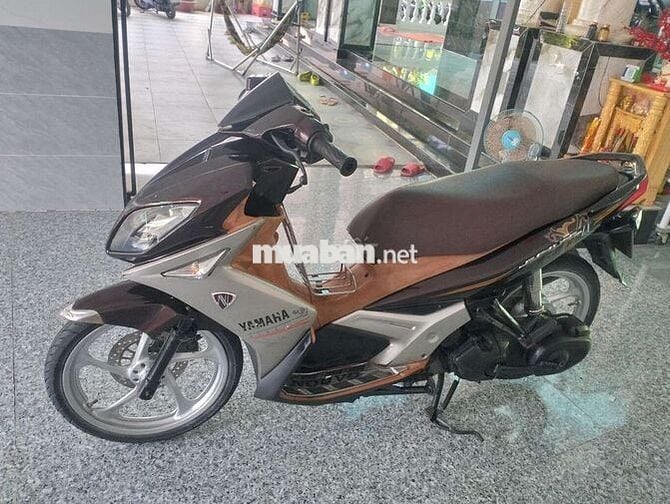 Yamaha Nouvo LX màu Nâu