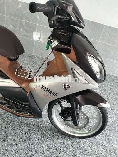 Yamaha Nouvo LX màu Nâu