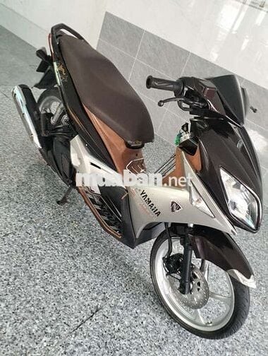 Yamaha Nouvo LX màu Nâu