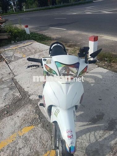 Honda Wave Trắng  mây êm gia re 
