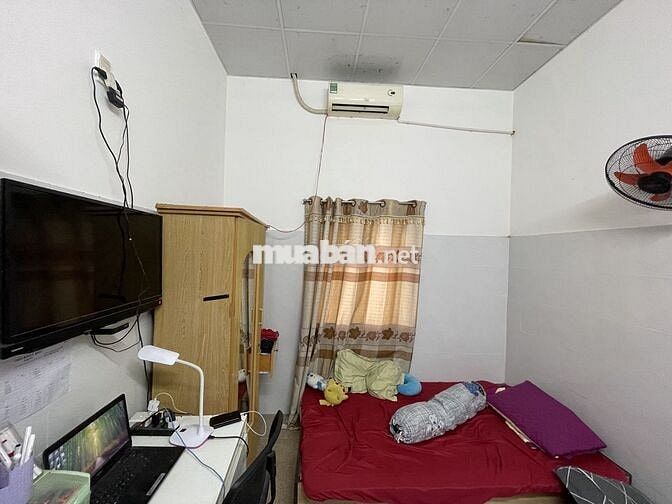 Nhà 2 tầng sân vườn rộng, kiên cố, khu dân trí cao, giá đầu tư