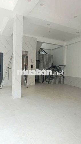 8x12 trệt 4 lầu có thang máy mới xây sân rộng 80m2 hợp kd cafe sthi vp
