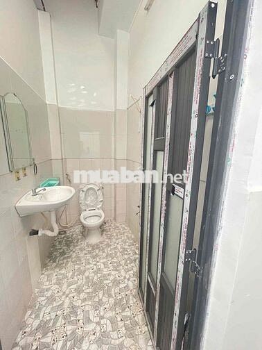 Nhà mới 2 phòng hẻm oto Nguyễn Đệ