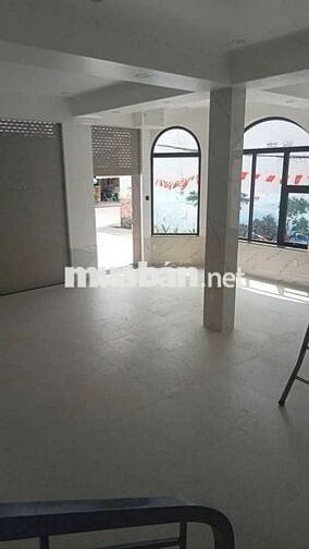 8x12 trệt 4 lầu có thang máy mới xây sân rộng 80m2 hợp kd cafe sthi vp