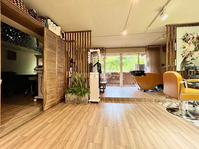 CẦN 2 THỢ CẮT TÓC LÀM VIỆC Ở PHÚ MỸ HƯNG VIỆC LÀM SẴN