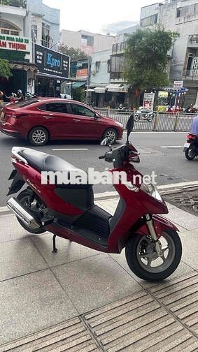 Honda Dylan màu Đỏ
