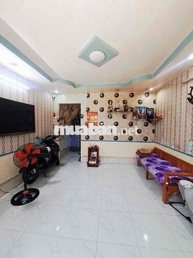 Hàng ngon.hẻm 5m, giá rẻ 4*10 1lầu. 3,7ty