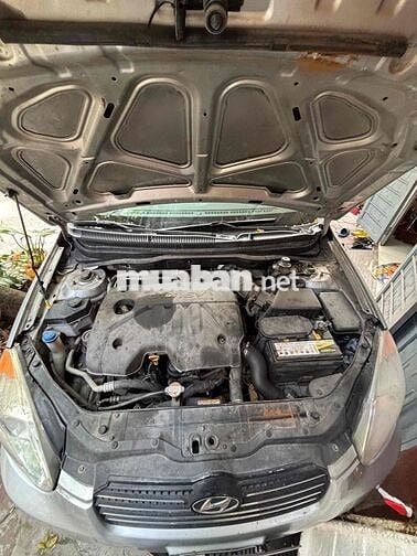 Hyundai Verna Số sàn Bạc