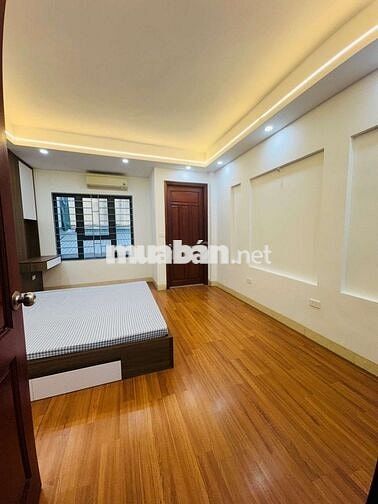 Linh Quang 17m 4 tầng lô góc ngõ thông 