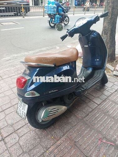 Piaggio Vespa LX 125 Xanh