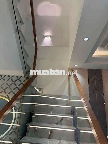 Bán nhà 3 tầng mặt tiền đường số Quận 8 - Diện tích 40m2 - Giá 6.1 tỷ