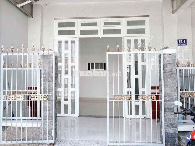 (Chính chủ) Nhà Trục chính kdc Quân Đội 5x18