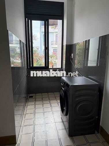 Cho thuê nhà Nguyên Căn, Full nội thất, 4 phòng ngủ