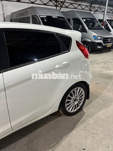 Ford Fiesta 2018 1.0 Trắng Số tự động