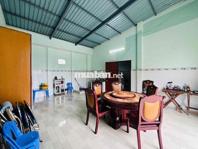 🏡 Nhà cấp 4 gần biển Lộc An, vị trí đẹp, đi bộ ra chợ rất tiện.