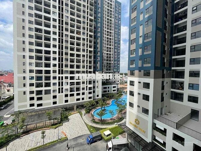 Cần bán Shophouse Charm City giá *** Dĩ An