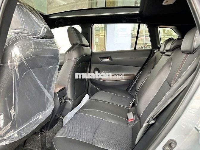 Toyota Corolla Cross 2026 (Xám, Đen) Giao ngay