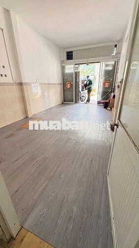 CHO THUÊ NHÀ PHÙ HỢP MỞ TIỆM KD Lạc Long Quân 4x10m 10tr999