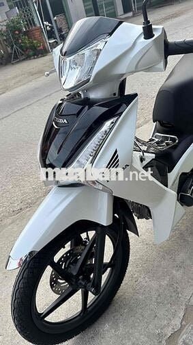 Honda Future fi 2025 Trắng đen ( hỗ trợ góp )