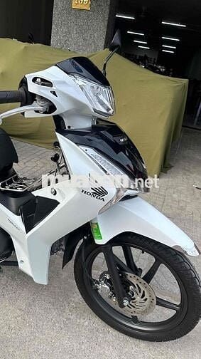 Honda Future fi 2025 Trắng đen ( hỗ trợ góp )