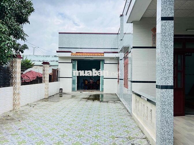 🏡 Nhà cấp 4 gần biển Lộc An, vị trí đẹp, đi bộ ra chợ rất tiện.