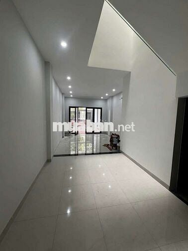 Cần Cho thuê nhà P.TTH.khu Tân Tiến .DT 4 x25 .1 trệt 2 Lầu 4PN 4WS 