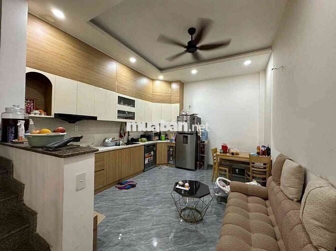 nhà đẹp đầy đủ tiện nghi , hẻm xe hoi trước nhà giá 6ty thương lương