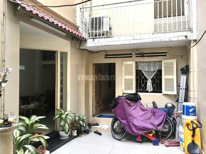 Cho thuê nhà 3 tầng ngã tư Phú Nhuận, 180/5 Phan Đăng Lưu. 17.000.000