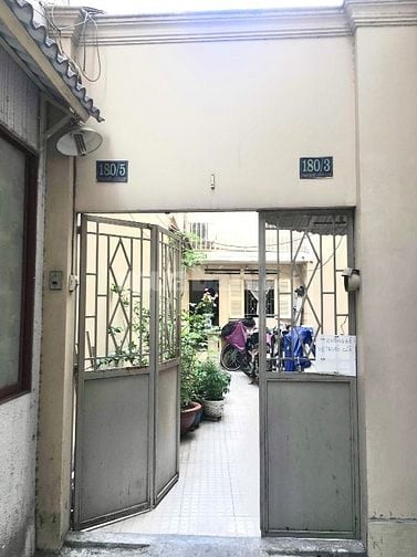 Cho thuê nhà 3 tầng ngã tư Phú Nhuận, 180/5 Phan Đăng Lưu. 17.000.000