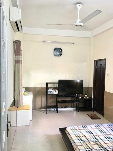 Cho thuê nhà 3 tầng ngã tư Phú Nhuận, 180/5 Phan Đăng Lưu. 17.000.000
