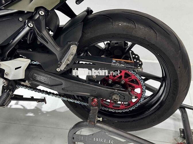 Bán Kawasaki Z650 ABS nhiều đồ chơi chính chủ
