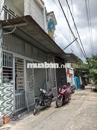 BÁN NHÀ Q12 - Ô TÔ ĐẬU CỬA - 2 TẦNG ĐẸP LUNG LINH - DT KHỦNG - GIÁ RẺ 