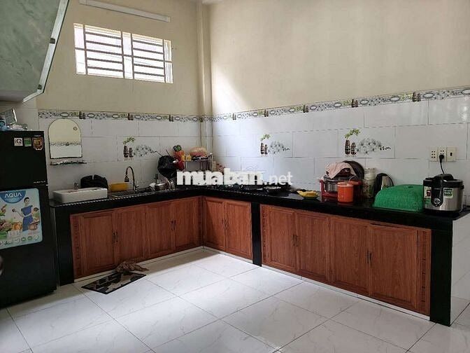 BÁN NHÀ Q12 - Ô TÔ ĐẬU CỬA - 2 TẦNG ĐẸP LUNG LINH - DT KHỦNG - GIÁ RẺ 