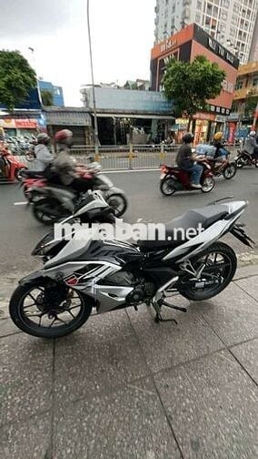 Honda Winner V2 ABS 2018 Đen Bạc Mới 90%