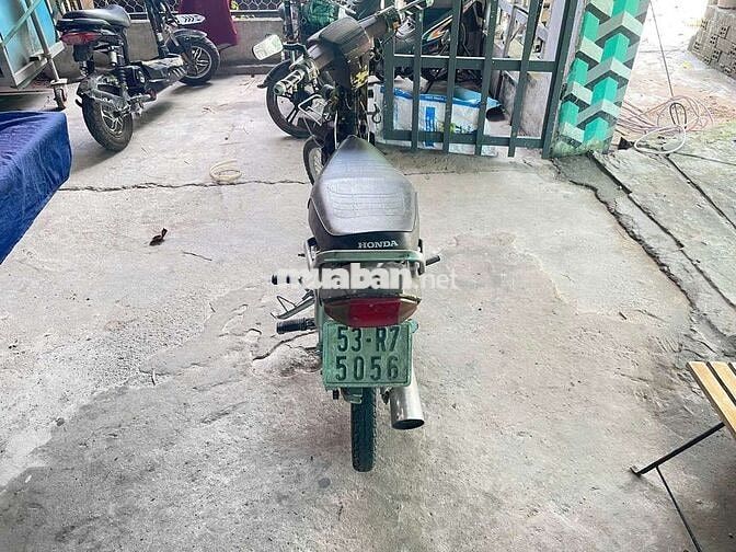 Honda Dream màu Nâu