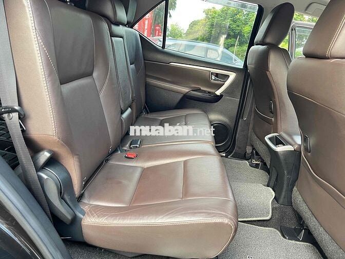 Toyota Fortuner 2017 máy xăng 2 cầu 645tr