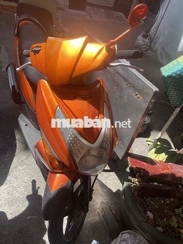 Honda Click màu Cam