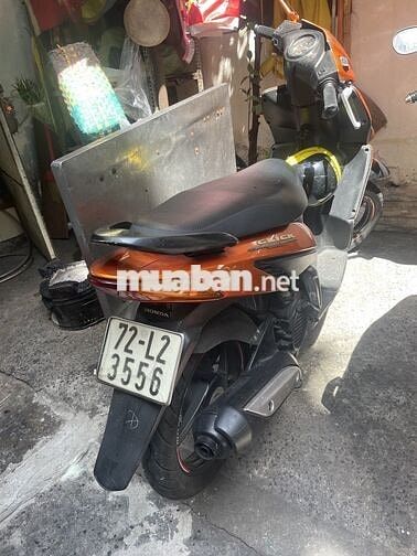 Honda Click màu Cam