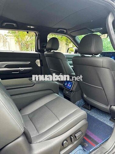 Xe điện VinFast VF9 Plus 2023 Đen