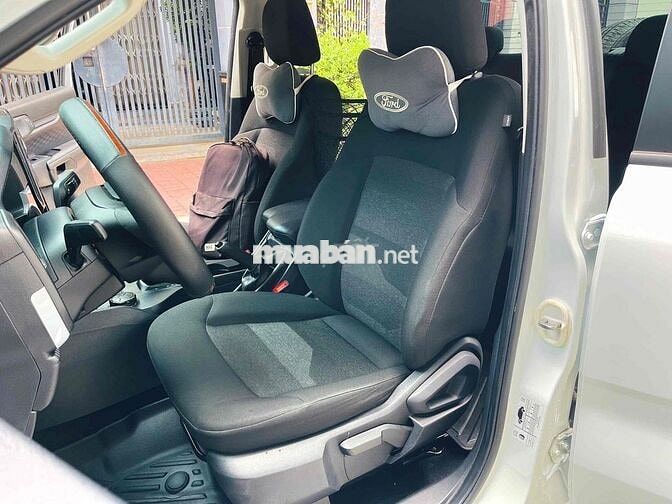 Ford Ranger XLS AT 4x4 2024 Trắng 22.700 km