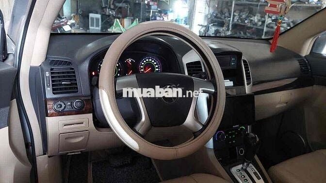 Chevrolet Captiva Bạc 7 chỗ