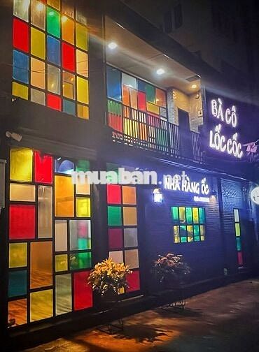 UYỂN DỤNG NHÂN VIÊN CHẢO GÃY
