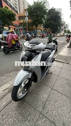 Honda SH 125 2018 Bạc Đã sử dụng