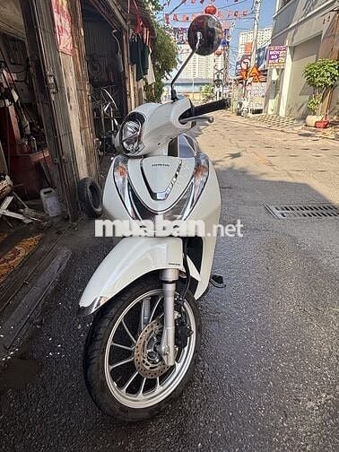 Honda SH Mode 2024 Trắng