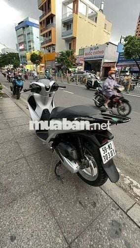 Honda SH 125 2018 Bạc Đã sử dụng