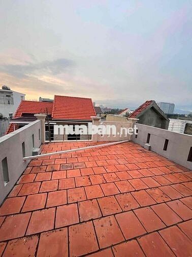 CHO THUÊ NHÀ 3 TẦNG KIỆT ÔTÔ ĐA MẶN ĐÔNG GẦN BỆNH VIỆN 600 GIƯỜNG