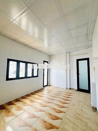 Cho thuê nhà MT Bàu Cát 2,P14 Tân Bình, 4x18m T+2L +4PN + 20Tr