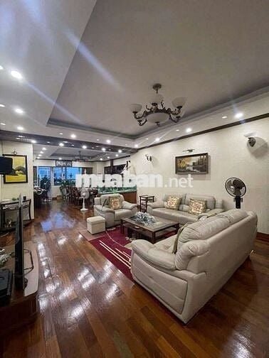 căn hộ 3 ngủ láng Hạ full đồ cao cấp