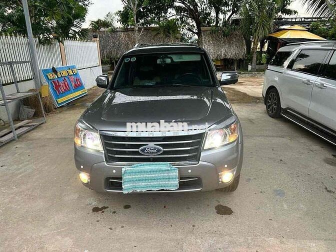 Ford Everest 2011 Xám