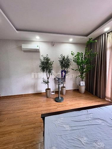 Nhà đẹp 5x14m, 4 tầng, hẻm 8m, chỉ 8 tỉ hơn sở hữu ngay